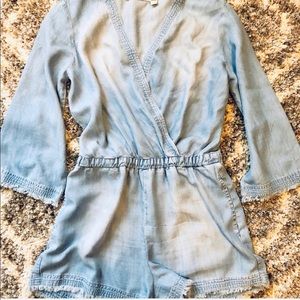 Chambray Romper 💛 Chelsea & Violet